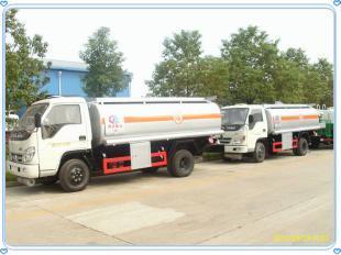 黑龙江散装粉运输利器 加油车采购指南与市场概览